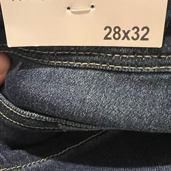 NWT Maurices Kancan High Rise Bootcut and Button Fly Dark Wash Denim Size 28X32 - Picture 10 of 10